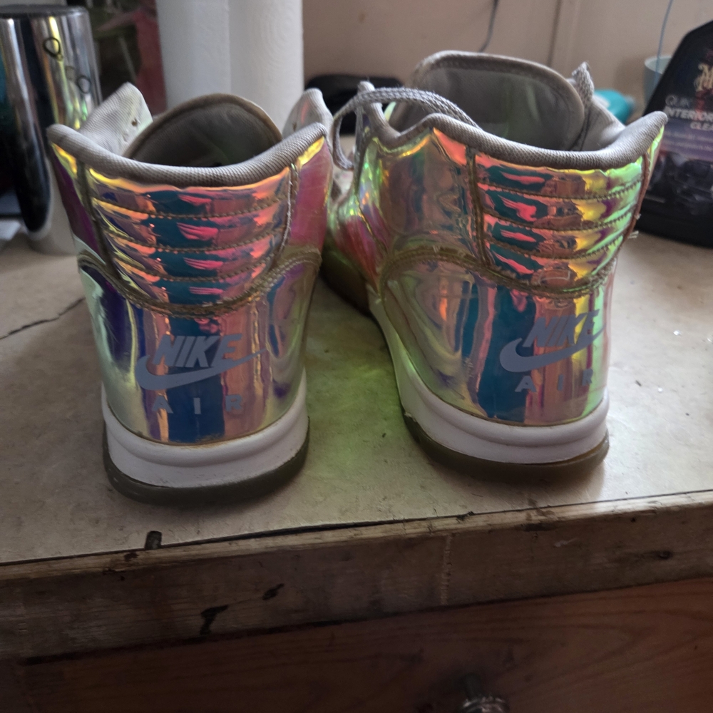 Nike Kids Holographic Sneakers - Picture 4 of 10